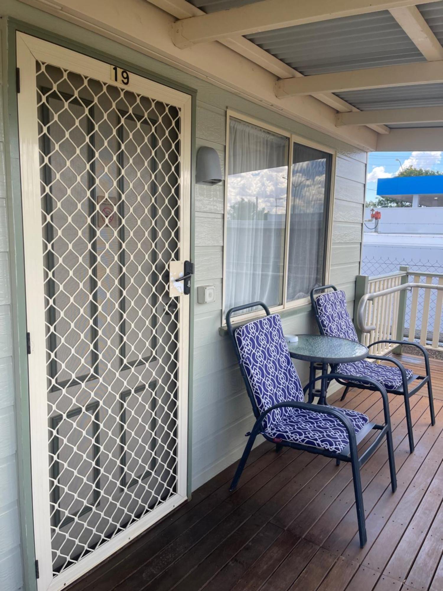 Warrego Motel Charleville Exterior photo